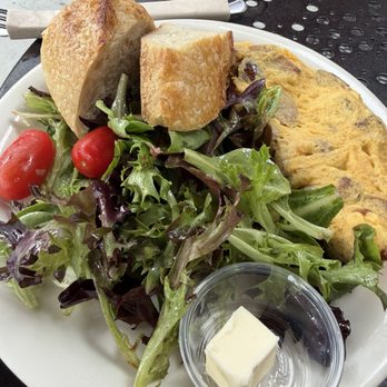 Urth Caffé - Beverly Hills - The Sausage & Potato Omelet - Coffee & Tea Near Me - Beverly Hills, California Urth Caffé - Beverly Hills - The Sausage & Potato Omelet - Coffee & Tea Near Me - Beverly Hills, California
