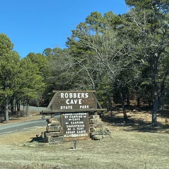 HiWay Inn Express - Robbers cave state park. - Hotels Near Me - Wilburton, Oklahoma