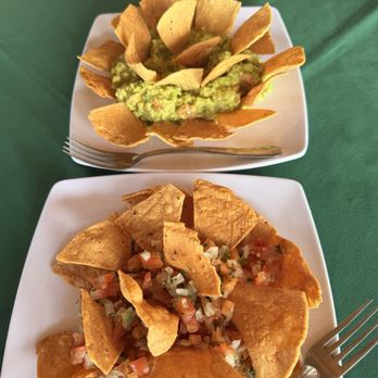 Torta Brava - Entradas pico de gallo and guacamole - Delis Near Me - Cancún, ROO Torta Brava - Entradas pico de gallo and guacamole - Delis Near Me - Cancún, ROO