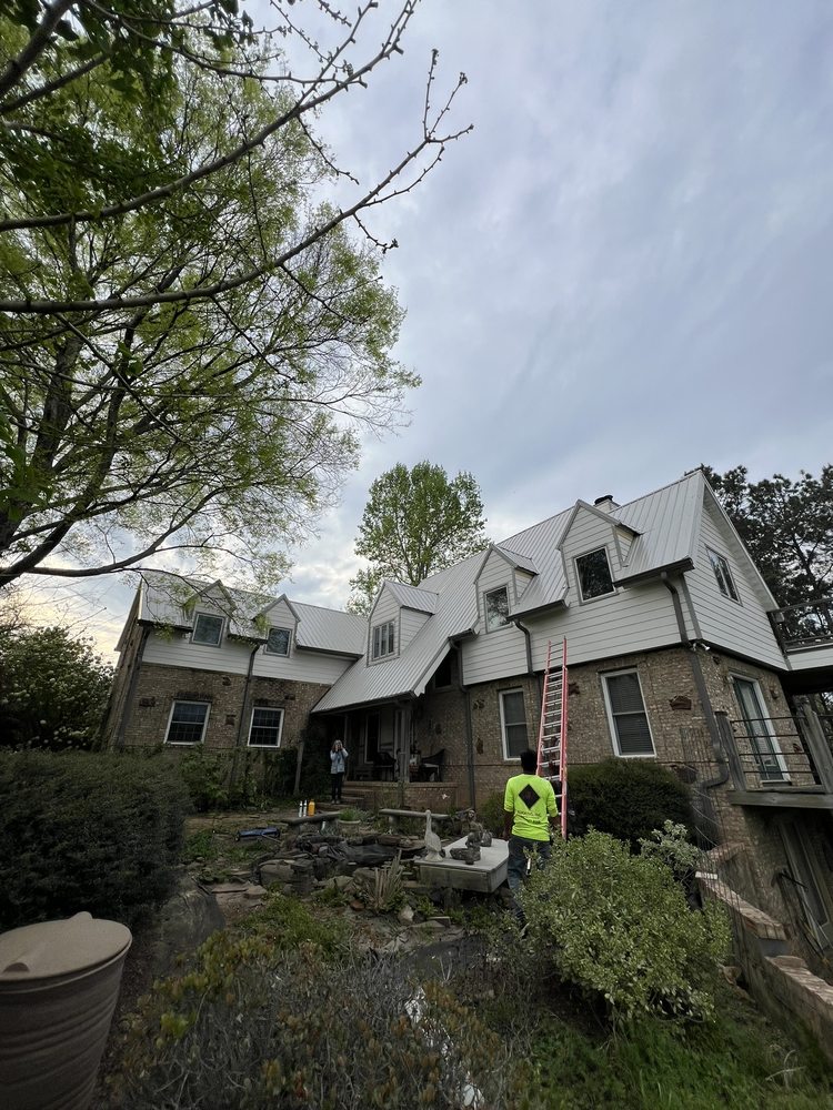 Slide of O&V Roofing