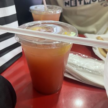 CrepeMaker - Strawberry lemonade - Creperies Near Me - Miami, Florida CrepeMaker - Strawberry lemonade - Creperies Near Me - Miami, Florida