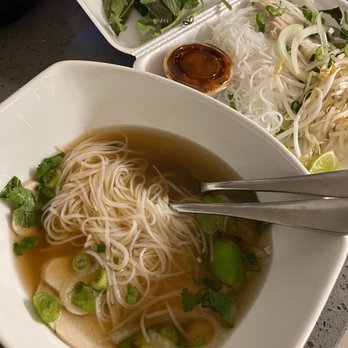 Viet Taste - 21. Chicken Beef Noodle Soup - Vietnamese Near Me - Albuquerque, New Mexico
