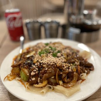 LAN Noodle - Dry Mixed Noodle with meat - Noodles Near Me - West Covina, California