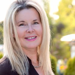 Career Contacts - Andrea