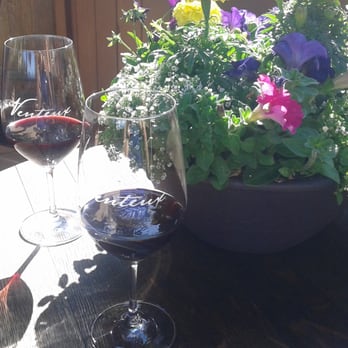 Venteux Vineyards - Wineries Near Me - Templeton, California