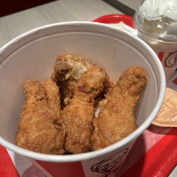 KFC - Fried Chicken - Fast Food Near Me - Breda, New Brunswick