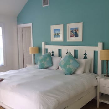 Coral Lagoon Resort - Master bedroom - Hotels Near Me - Marathon, Florida Coral Lagoon Resort - Master bedroom - Hotels Near Me - Marathon, Florida