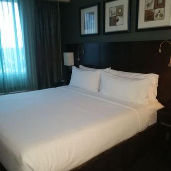 Holiday Inn - Comfy bed - Hotels Near Me - Saskatoon, Saskatchewan