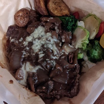 Spring Lake Cafe - Ribeye with gravy, pots and veggies - Breakfast & Brunch Near Me - Fircrest, Washington