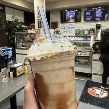 Billy Roys Burger - Banana Nutella Milkshake - Burgers Near Me - Fremont, California Billy Roys Burger - Banana Nutella Milkshake - Burgers Near Me - Fremont, California