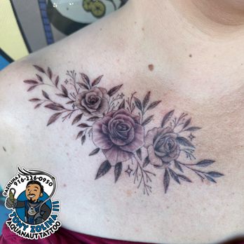 Aquanaut Tattoo - Roses on collarbone by Tony Zolina III - Tattoo Near Me - Rocklin, California