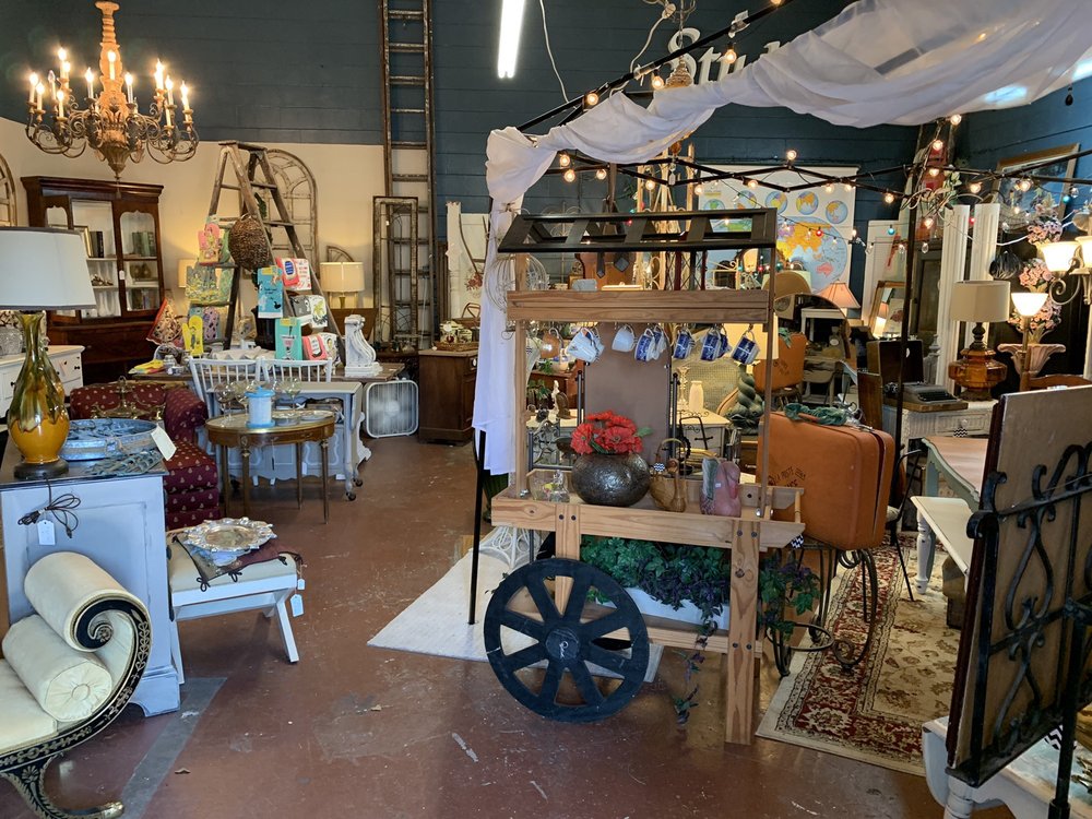 DIXIELAND RELICS 67 Photos Used, Vintage & Consignment 949