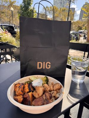 Dig Inn by null
