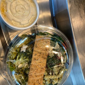 Lemonade - Sides with a side of Mac n cheese, half truffle half normal - New American Near Me - Huntington Beach, California Lemonade - Sides with a side of Mac n cheese, half truffle half normal - New American Near Me - Huntington Beach, California