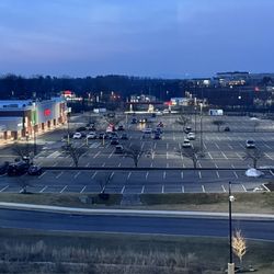 Giant Food Stores