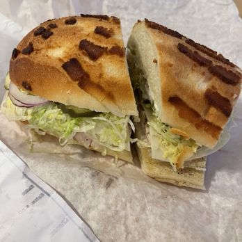 Summer's Market & Deli - Delis Near Me - Healdsburg, California