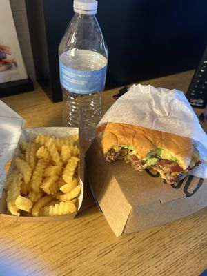 Shake Shack Bay Street by null