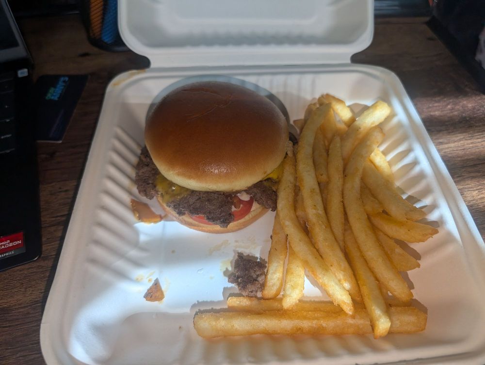 Buzzin Burgers - Dunwoody Buzzin Burgers - Dunwoody