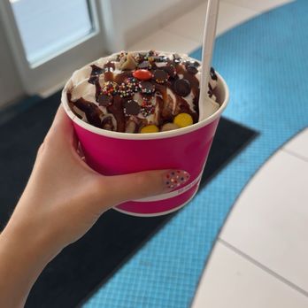 Lulus Yogurt With A Twist - Day 2 - Ice Cream & Frozen Yogurt Near Me - Hudson, Ohio Lulus Yogurt With A Twist - Day 2 - Ice Cream & Frozen Yogurt Near Me - Hudson, Ohio