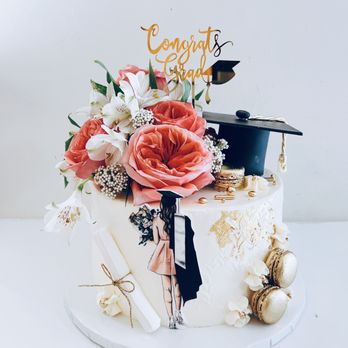 Sussy's Cakes - Graduation Cake by Sussy's Cakes! - Custom Cakes Near Me Sussy's Cakes - Graduation Cake by Sussy's Cakes! - Custom Cakes Near Me