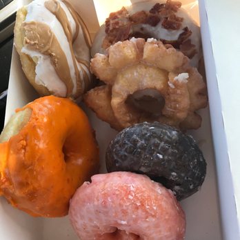 The Donut House - Orange Sherbet, Caramel Vanilla, Strawberry cake, chocolate cake, Old Fashion, Bacon glazed. - Donuts Near Me - Kannapolis, North Carolina The Donut House - Orange Sherbet, Caramel Vanilla, Strawberry cake, chocolate cake, Old Fashion, Bacon glazed. - Donuts Near Me - Kannapolis, North Carolina