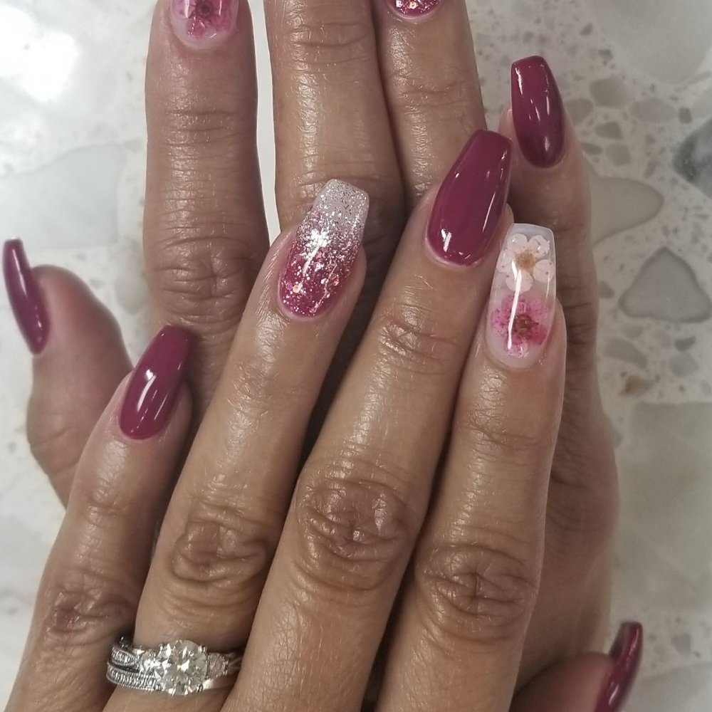 Nail Tech - Nail Salons Near Me - Henderson, Nevada