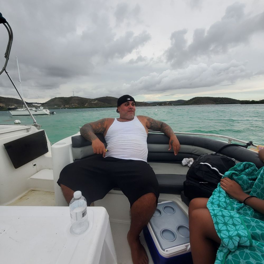 A&M Transport - Me just relaxing enjoying the beautiful ride - Boat Charters Near Me