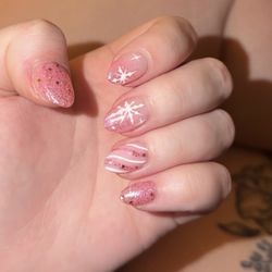 French Nails & Spa - Holiday set!