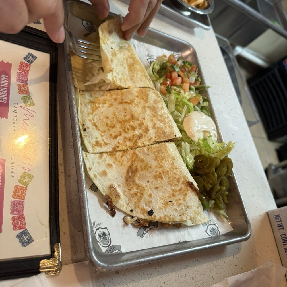 Mexico 1810 - Quesadilla appetizer. Large portion. Sharable app or meal for one. - Mexican Near Me - Miami, Florida Mexico 1810 - Quesadilla appetizer. Large portion. Sharable app or meal for one. - Mexican Near Me - Miami, Florida