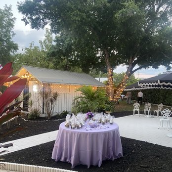 The Tree House Fort Myers - Favor table with high quality Olive Oil, Vinager and soaps - Venues & Event Spaces Near Me - Fort Myers, Florida
