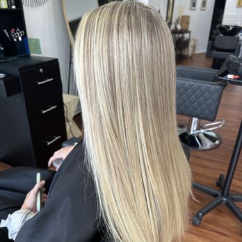 Boho Blonde Chicago - AFTER my appointment with Laurel at Boho Blonde - Hair Salons Near Me - Chicago, Illinois Boho Blonde Chicago - AFTER my appointment with Laurel at Boho Blonde - Hair Salons Near Me - Chicago, Illinois