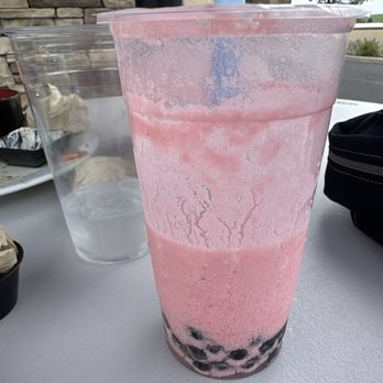 Yia Yia Nikki's - Raspberry smoothie with boba - Mediterranean Near Me - Pullman, Washington