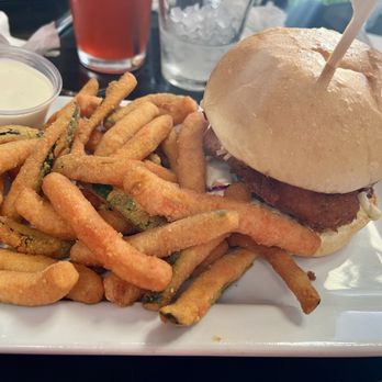 The 18hundred - FRIED MAHI SANDWICH wit Zucchini fries - New American Near Me - Bakersfield, California The 18hundred - FRIED MAHI SANDWICH wit Zucchini fries - New American Near Me - Bakersfield, California