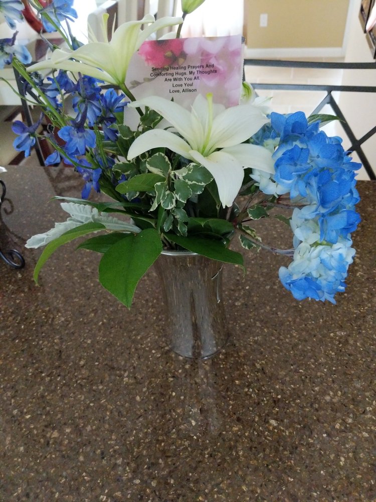 SOUTHFIELD FLOWERS 25815 W 10 Mile Rd, Southfield, Michigan