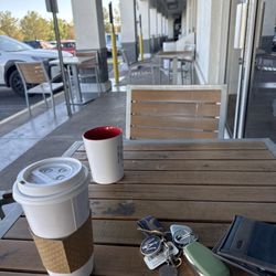 Black Cat Coffee House - Outdoor seating