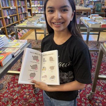 Boulder Book Store - Cats - Bookstores Near Me - Boulder, Colorado