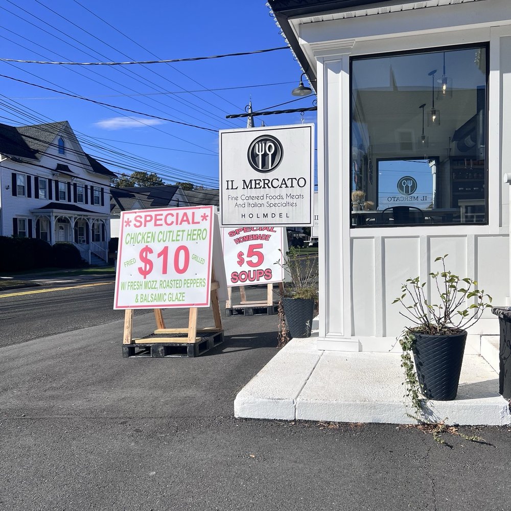 IL Mercato - Outside sign that grabbed my appetite! - Caterers Near Me - Holmdel, New Jersey