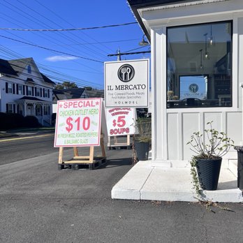 IL Mercato - Outside sign that grabbed my appetite! - Caterers Near Me - Holmdel, New Jersey