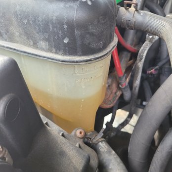 AutoZone - low on antifreeze, was told by shop I had a " miniscule " leak in radiator - Auto Parts & Supplies Near Me - Lititz, Pennsylvania