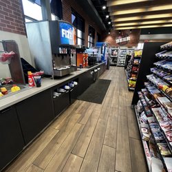 Sheetz - Pop machines overflowing and trash everywhere