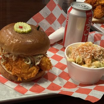 Underdog Hot Chicken - Mac and cheese is great too! - Chicken Wings Near Me - Boston, Massachusetts Underdog Hot Chicken - Mac and cheese is great too! - Chicken Wings Near Me - Boston, Massachusetts