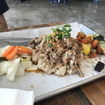 Heo Eatery - Lemongrass Beef Rice Box.  Delicious. - Vietnamese Near Me - Austin, Texas