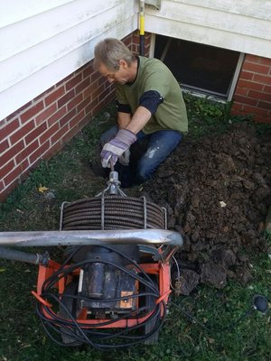 Randys handyman Service Logo