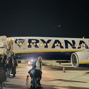 London Luton Airport - London Luton Airport (LTN)_Yelp_Sanju-1 - Airports Near Me - Kimpton, LUT London Luton Airport - London Luton Airport (LTN)_Yelp_Sanju-1 - Airports Near Me - Kimpton, LUT