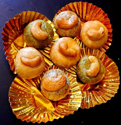 Patchmon's Thai Desserts & More by null