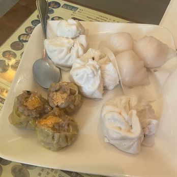 Big Lantern - Pork Siu Mai, Steamed BBQ Pork Bun, Shrimp Dumpling - Dim Sum Near Me - San Francisco, California