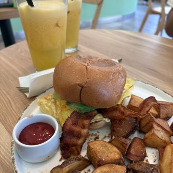 Calidum Cafe - Sunrise Breakfast Sandwich - Cafes Near Me - Burbank, California