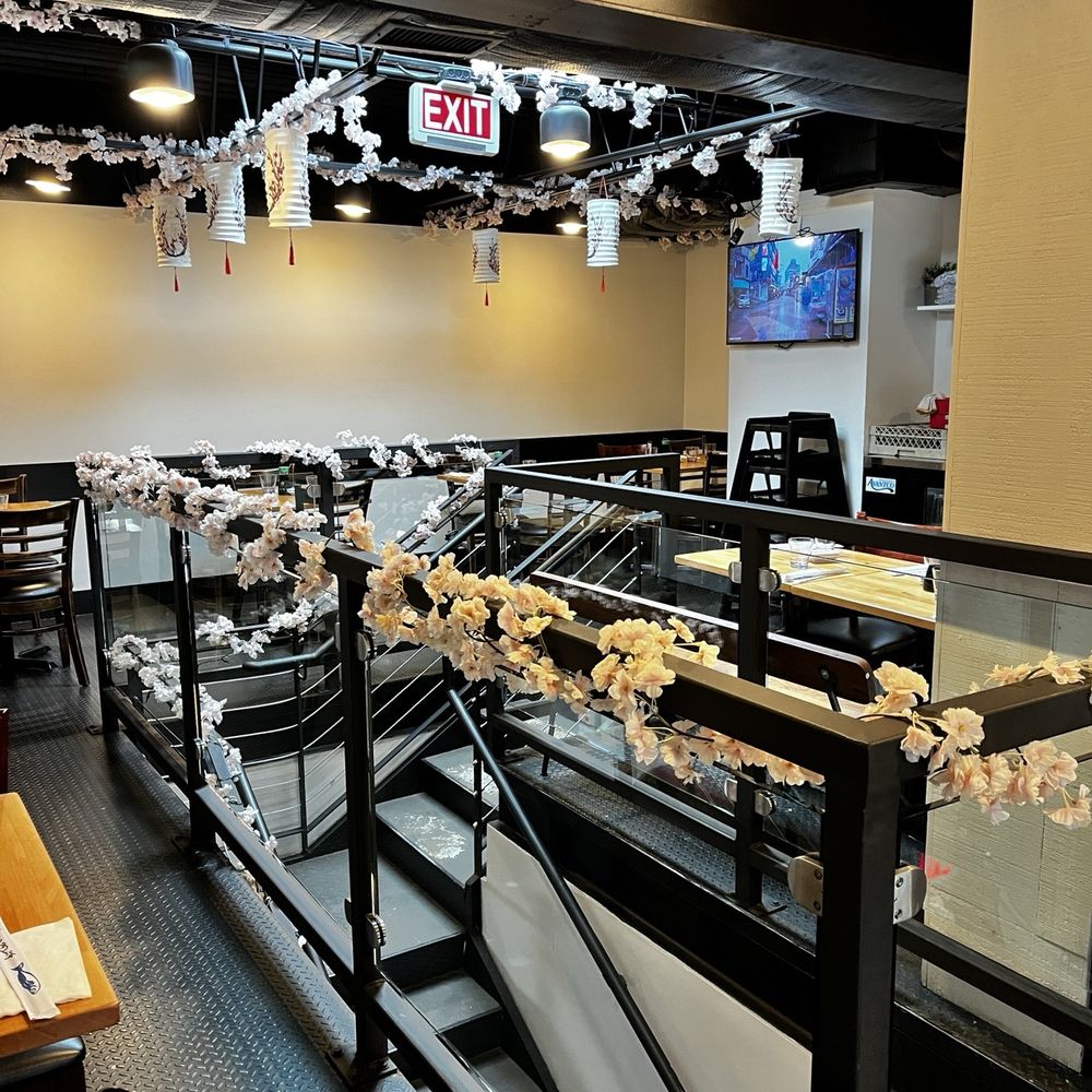 Kusshi - Upstairs - Sushi Bars Near Me - Vienna, Virginia Kusshi - Upstairs - Sushi Bars Near Me - Vienna, Virginia
