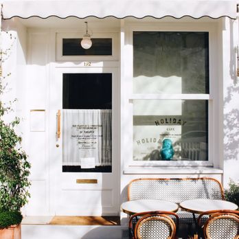 Holiday Café - Front door - Cafes Near Me - Paris, 75 Holiday Café - Front door - Cafes Near Me - Paris, 75