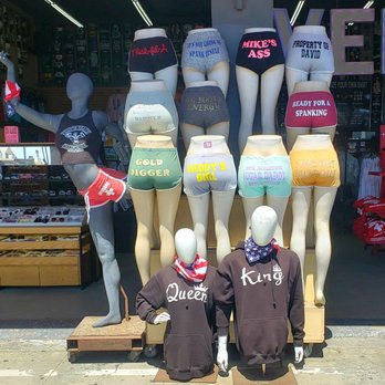 Venice Beach Boardwalk - Beaches Near Me - Venice, California